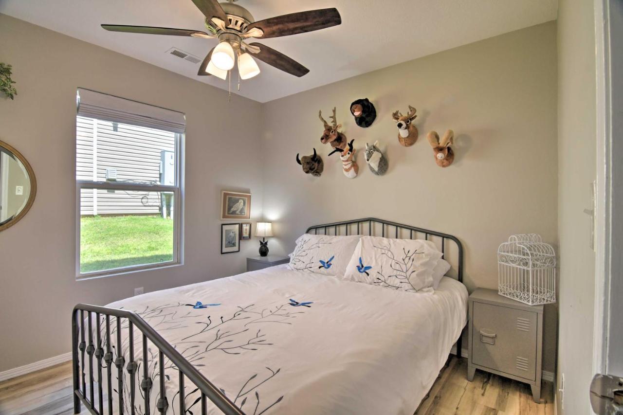 Apartment With Patio, 4 Mi To Silver Dollar City! Branson Eksteriør billede